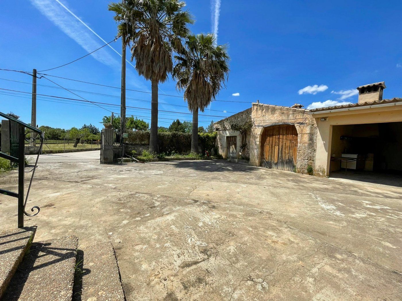 Vista exterior de Finca rústica en venda en Selva amb Aire condicionat, Calefacció i Jardí privat