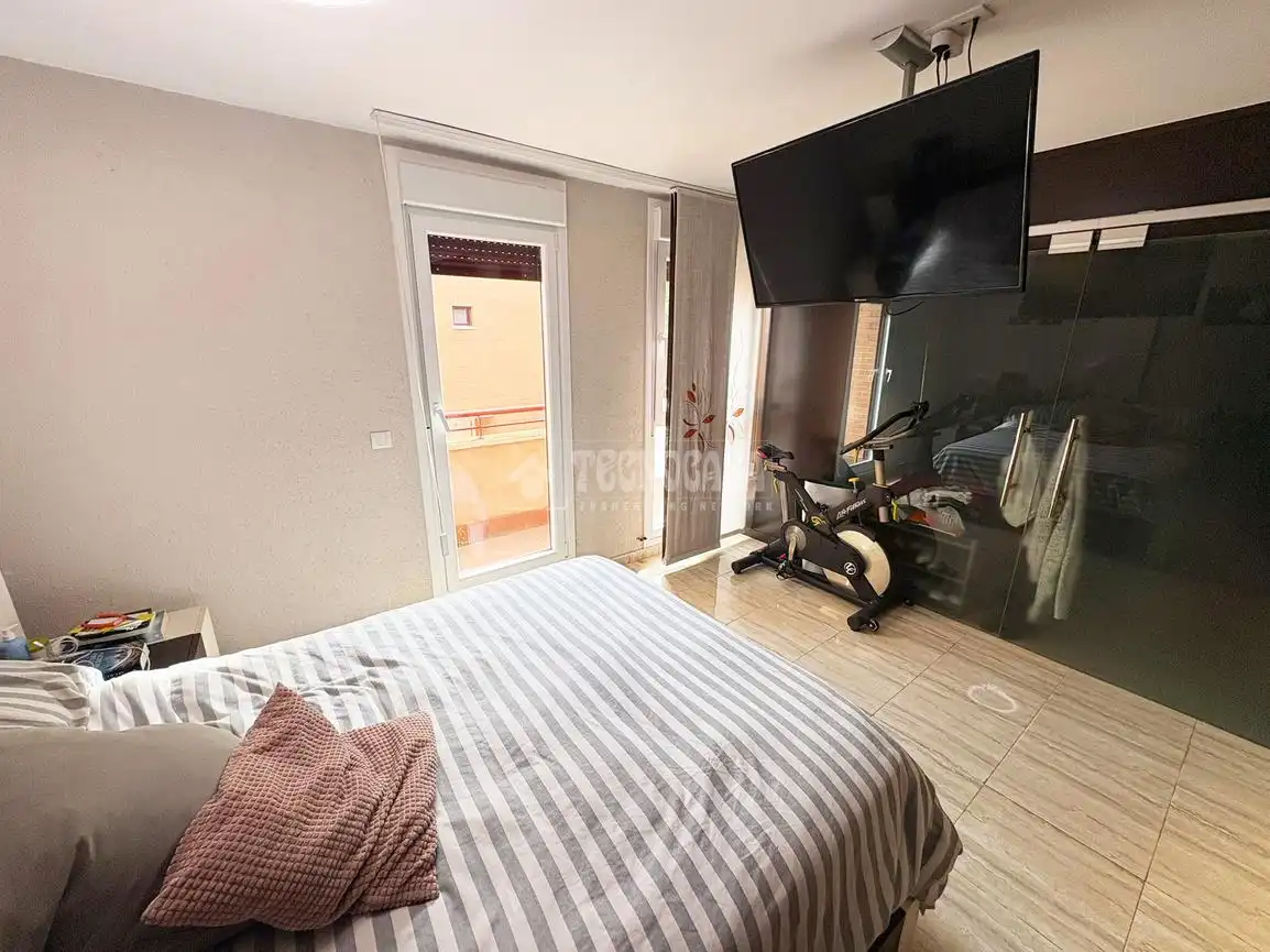 Habitación de Casa adosada en venta en Zaragoza con Aire acondicionado, Calefacción y Terraza