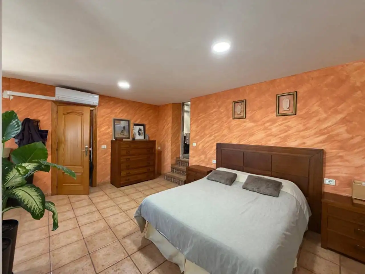 Dormitori de Casa adosada en venda en Borriol amb Aire condicionat, Calefacció i Jardí privat