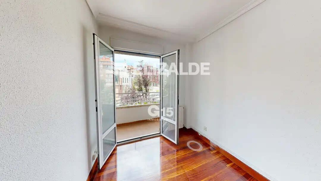 Habitación de Piso en venta en Hernani con Terraza, Trastero y Balcón