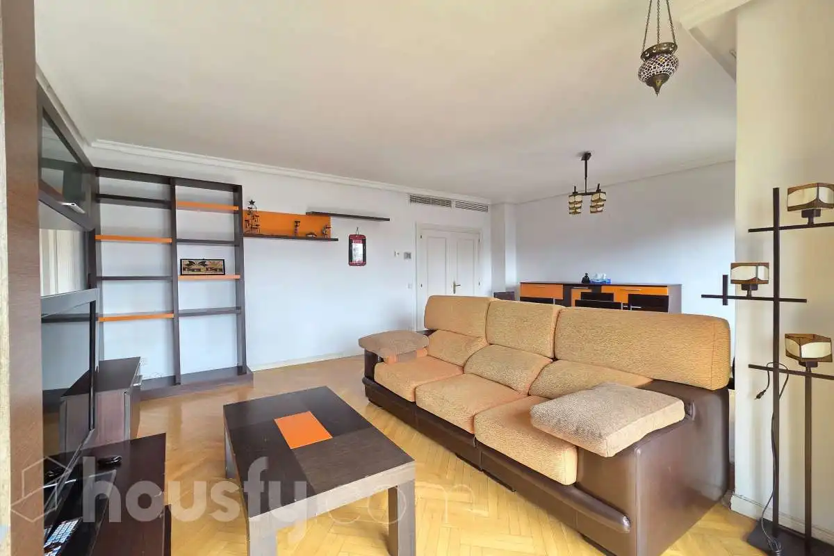 Wohnung zur Miete in Calle del Corazón de María, Prosperidad