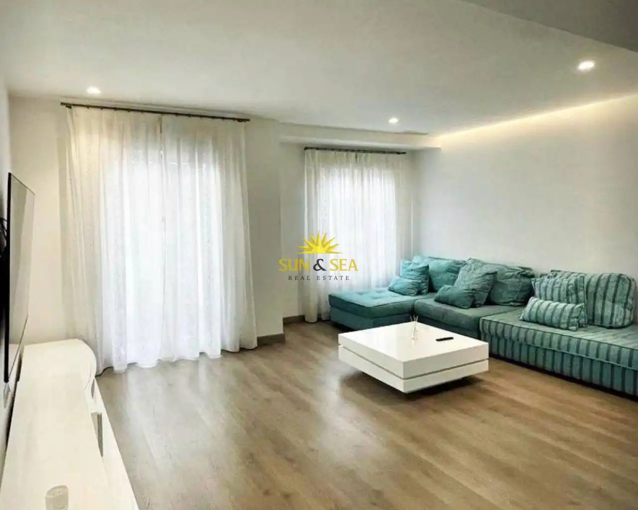 Living room of Apartments for rent in Elche / Elx  with Air Conditioner, Heating and Furnished