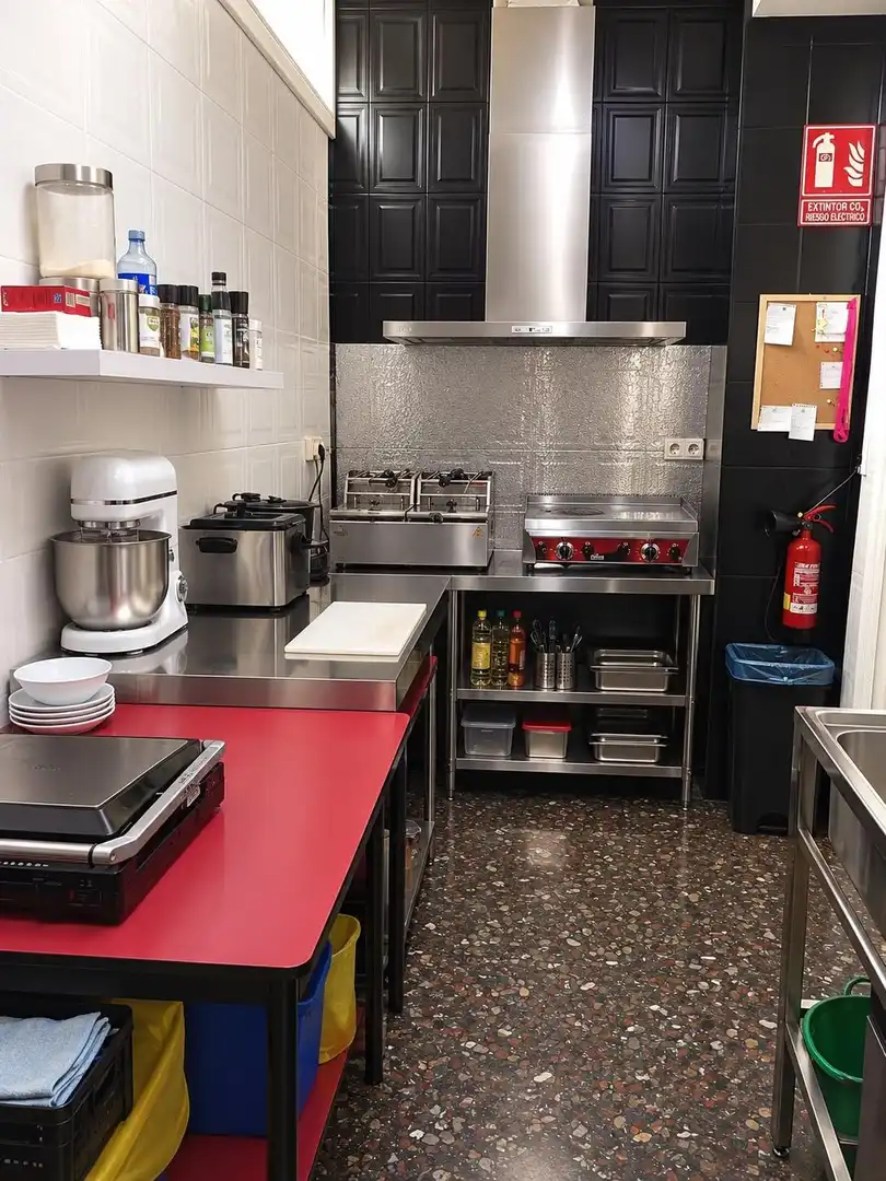 Local comercial en traspàs a Sant Andreu de la Barca, imagen 13