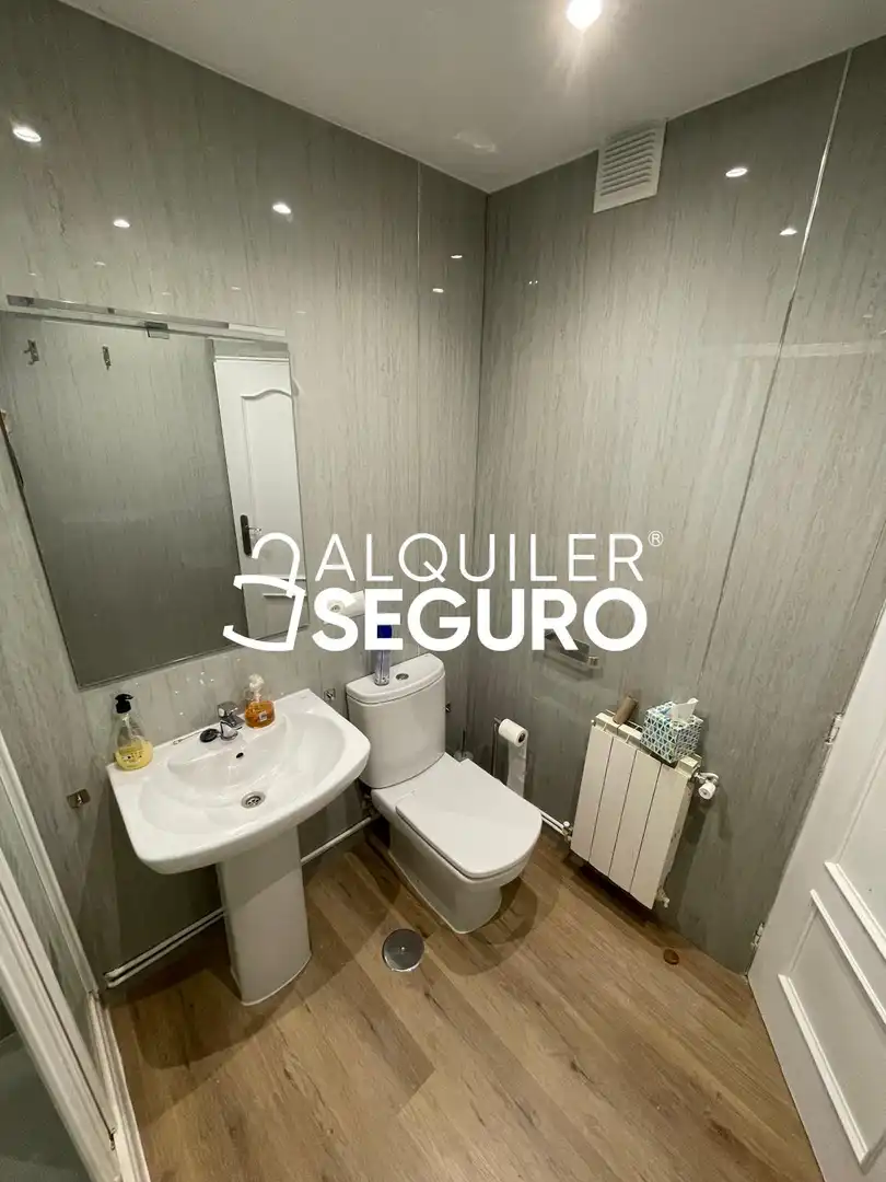 Wohnung zur Miete in De Cabello Lapiedra, Puerta del Ángel