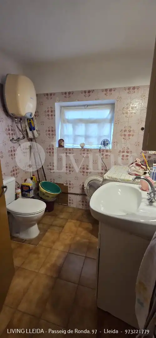 Bathroom of Flat for sale in Maials  with Storage room, Furnished and Balcony