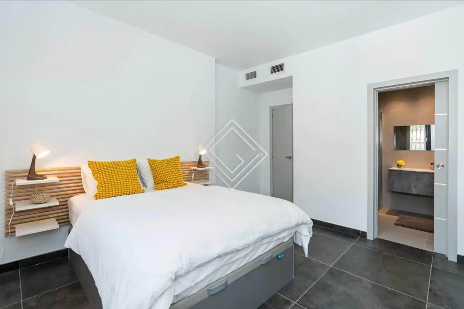 Villa mit Pool zum Verkauf in Nueva Andalucía, imagen 28