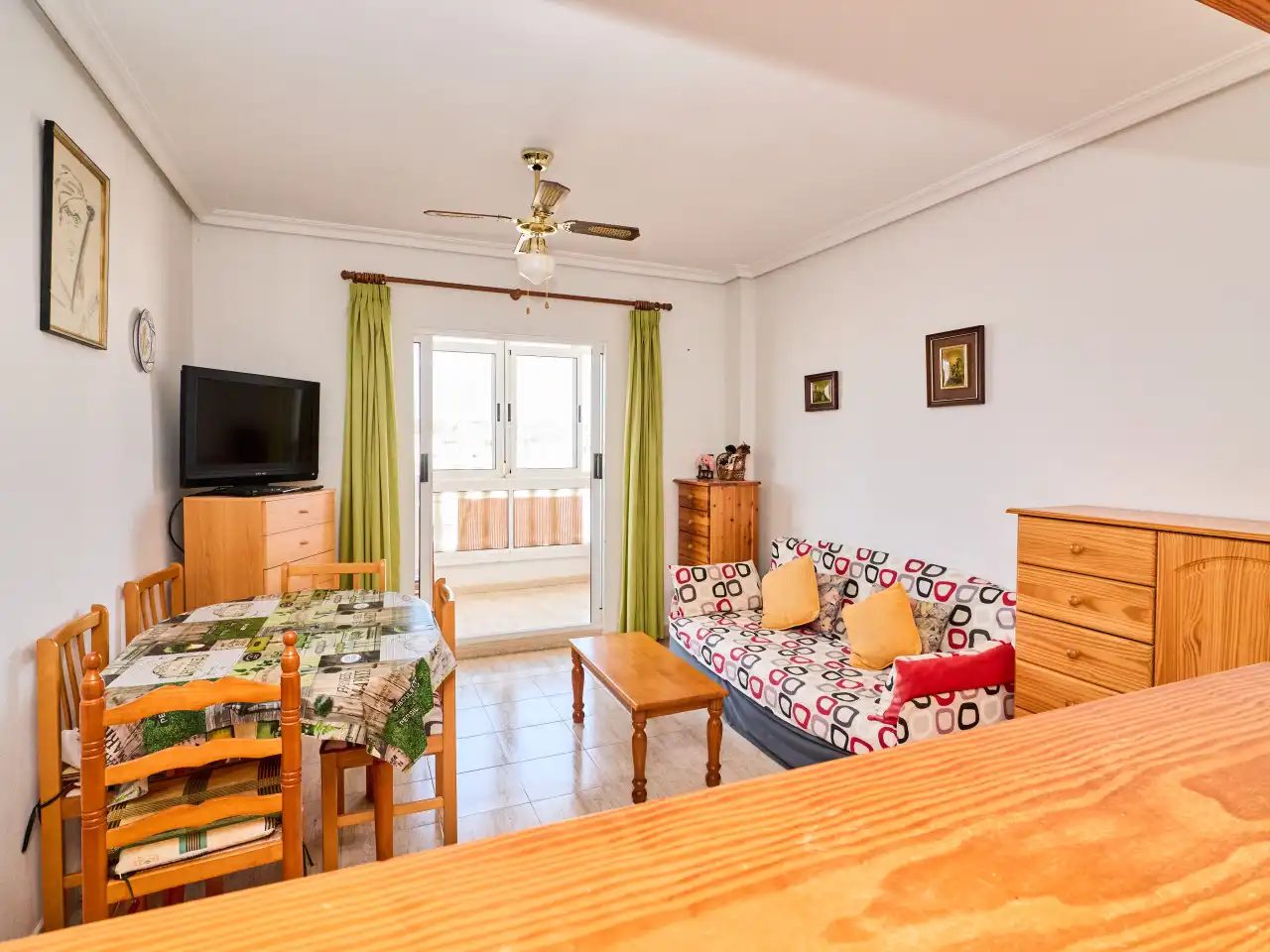 Sala d'estar de Apartament en venda en Torrevieja amb Aire condicionat, Calefacció i Terrassa
