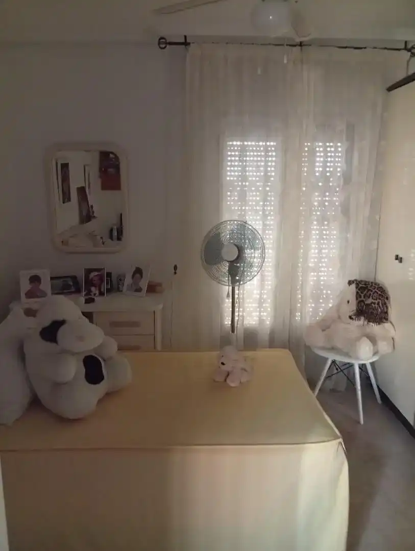 Dormitori de Casa adosada en venda en  Jaén Capital amb Balcó