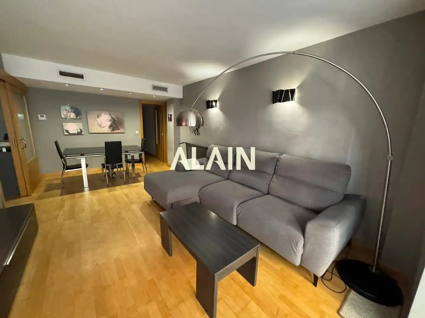 Sala de estar de Piso en venta en Mislata con Aire acondicionado, Calefacción y Parquet