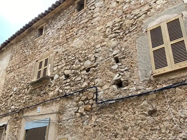 Casa amb jardí en venda a Carrer d'en Pitxol 17