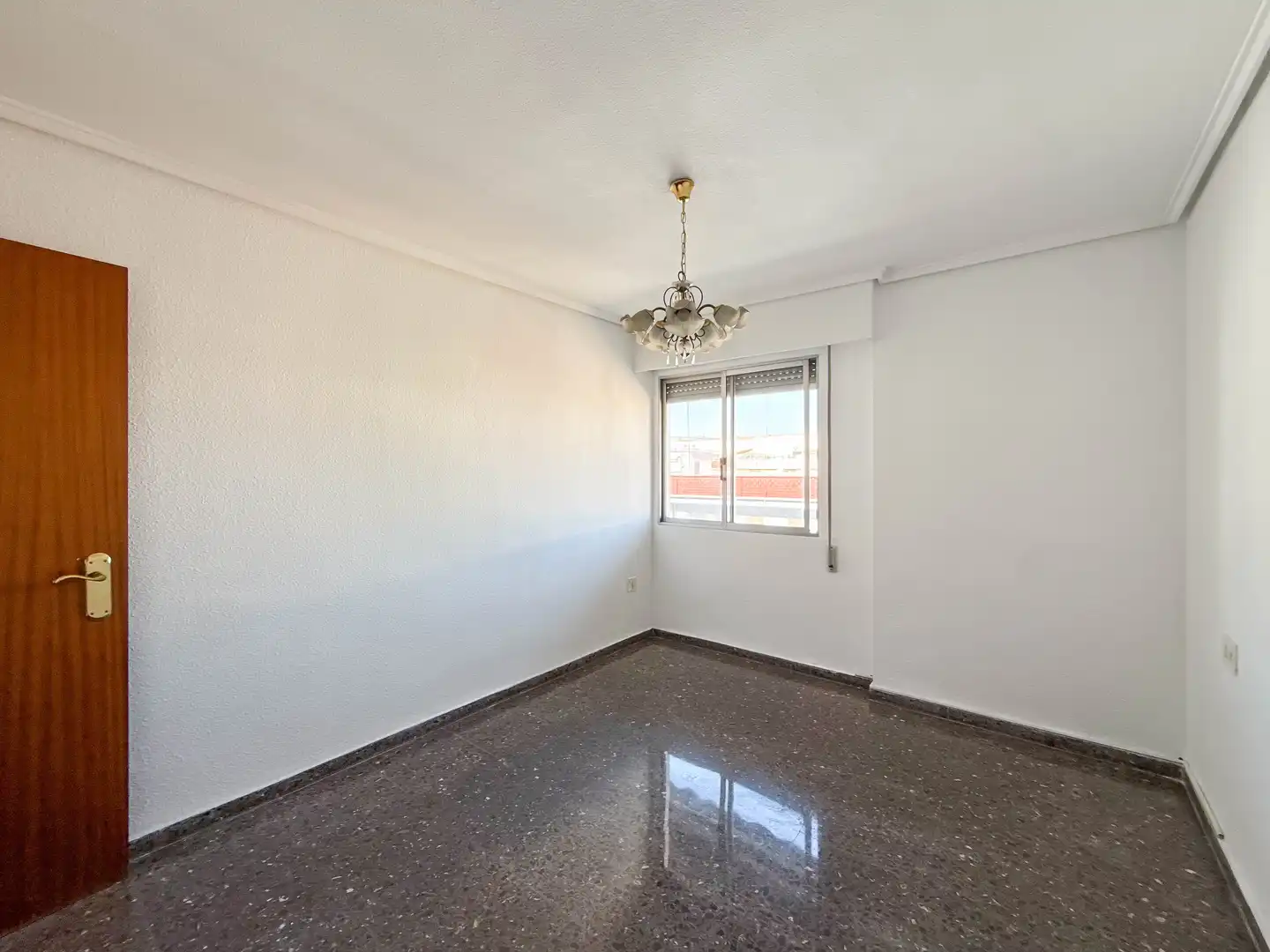 Habitación de Piso en venta en Valencia con Balcón