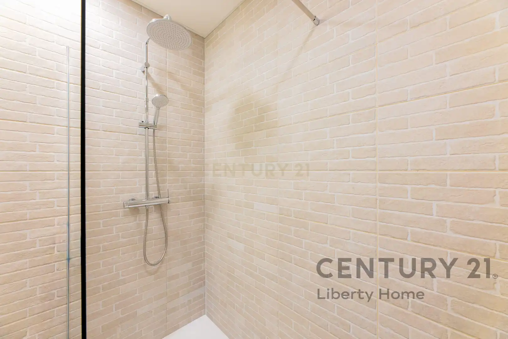 Badezimmer von Gebäude zum Verkauf in Valencia