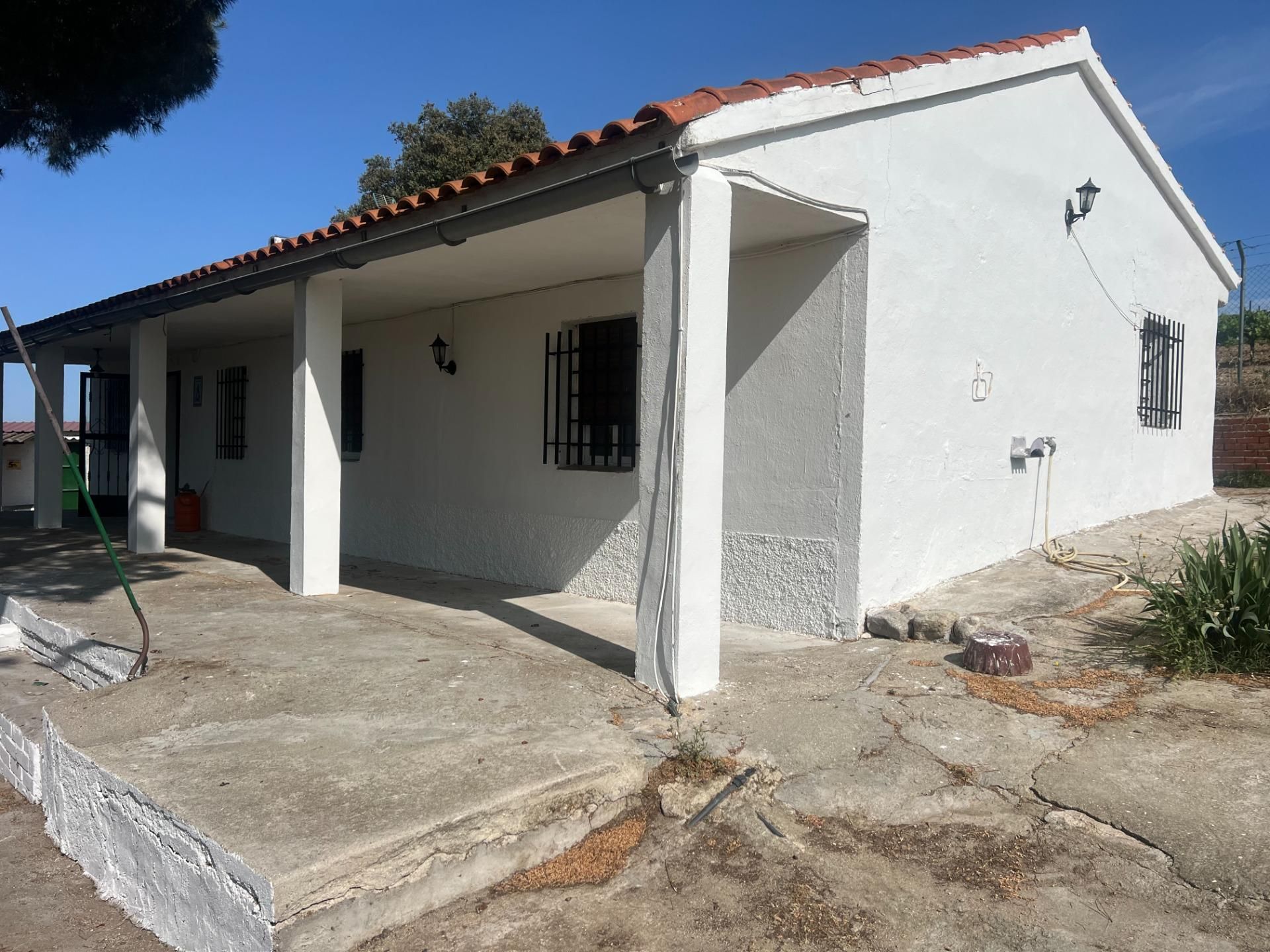 Vista exterior de Casa o chalet en venta en La Torre de Esteban Hambrán con Calefacción y Trastero