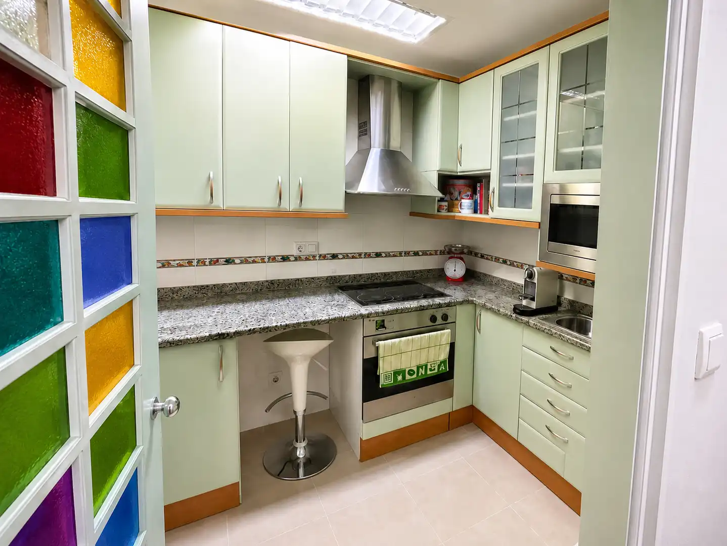 Cocina de Piso de alquiler en Santander con Amueblado y Horno