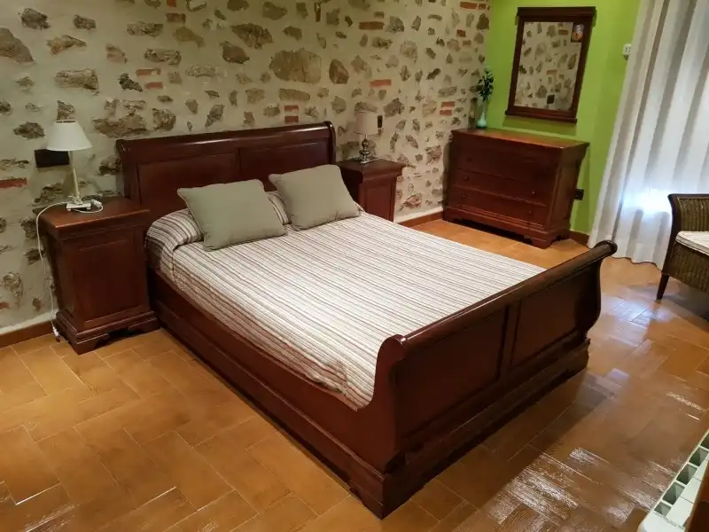 Dormitori de Casa o xalet en venda en Tejeda de Tiétar amb Aire condicionat, Calefacció i Jardí privat