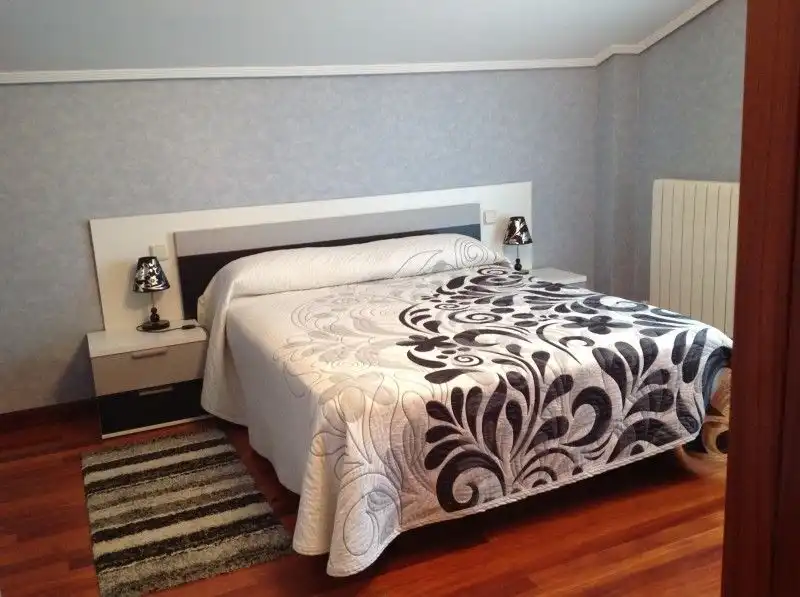 Habitación de Casa o chalet en venta en Nájera con Jardín privado, Terraza y Trastero