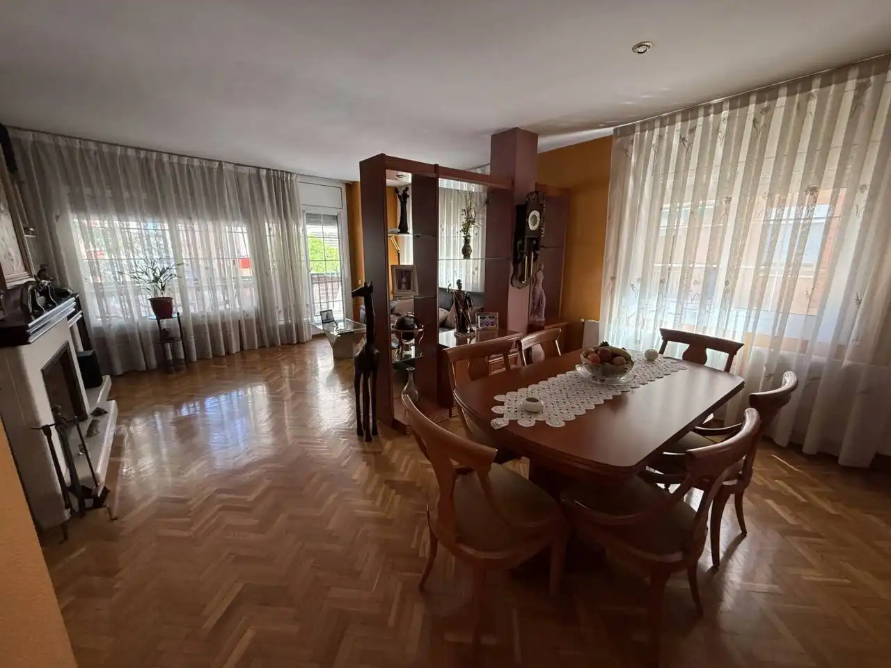 Esszimmer von Wohnungen zum Verkauf in Sabadell mit Klimaanlage, Heizung und Privatgarten