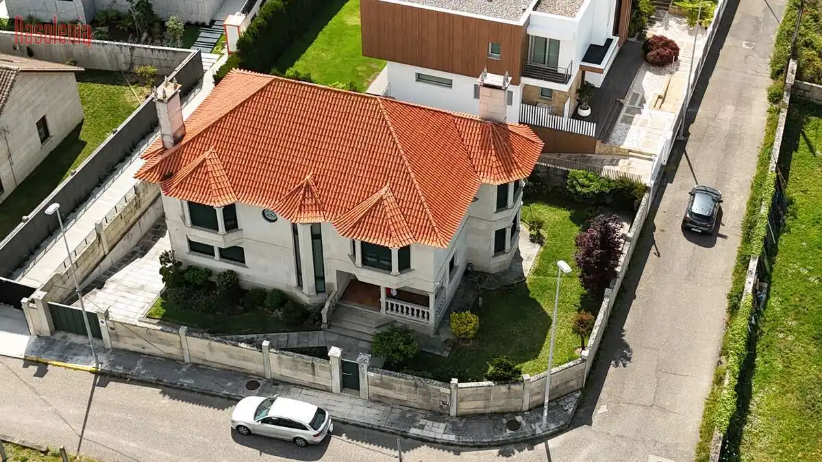 Exterior view of Houses for sale in Vigo   with Heating, Private garden and Terrace