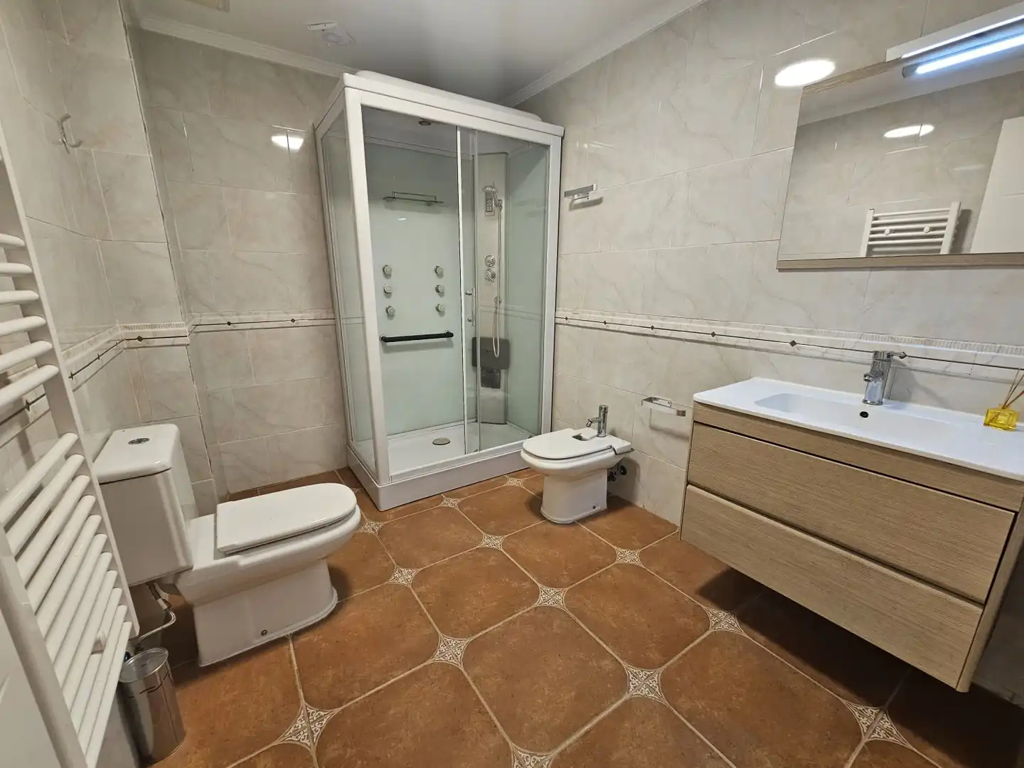 Baño de Casa o chalet en venta en El Vendrell con Aire acondicionado, Calefacción y Jardín privado