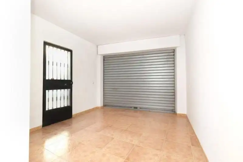 Local commercial à vendre à Calle DR. REJON DELGADO, imagen 3