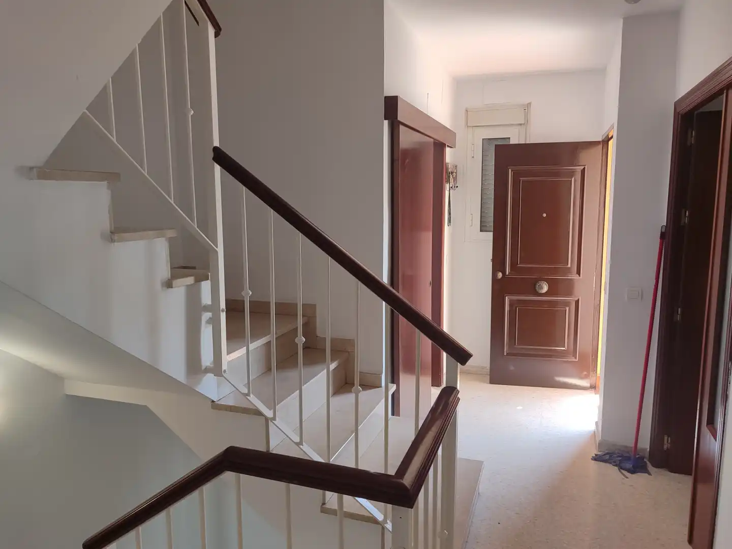 Casa adosada en venta en Utrera con Aire acondicionado, Calefacción y Terraza