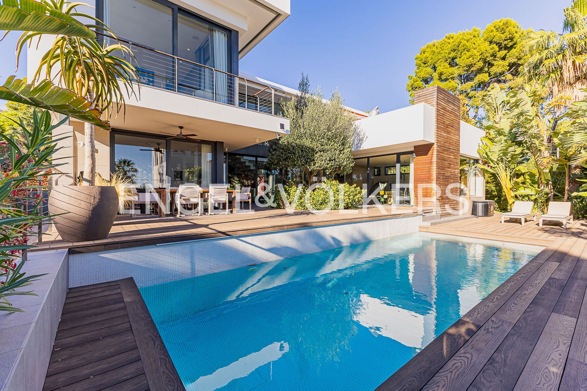 Exterior view of House or chalet for sale in Castelldefels  with Air Conditioner, Heating and Private garden