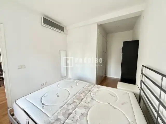 Habitación de Piso en venta en Madrid con Aire acondicionado, Calefacción y Parquet