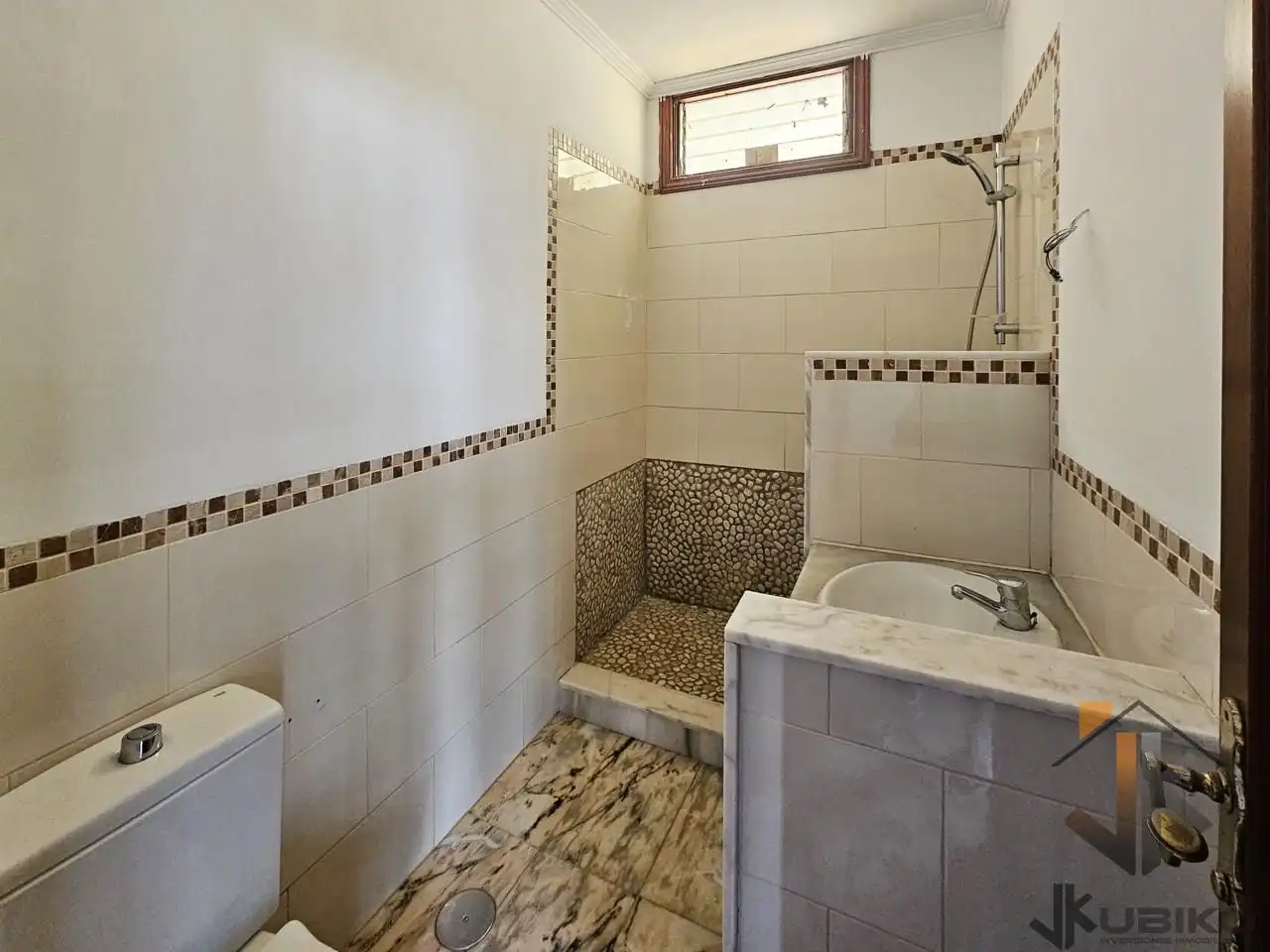 Baño de Casa adosada en venta en Santa Cruz de Tenerife con Aire acondicionado, Terraza y Piscina