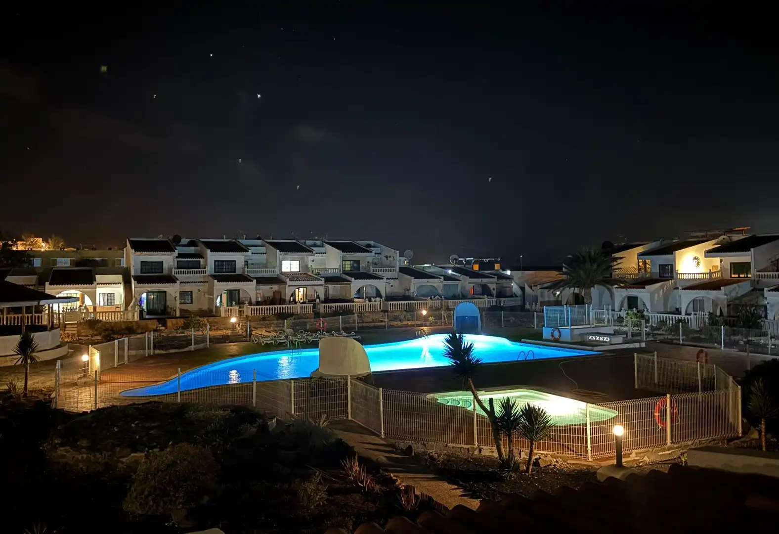 Piscina de Apartamento en venta en Antigua