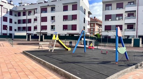 Vive en una urbanizción con piscina en Entrambasaguas, al lado de todo lo que necesitas, imatge 2