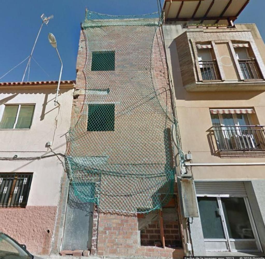 Exterior view of Building for sale in Sabadell