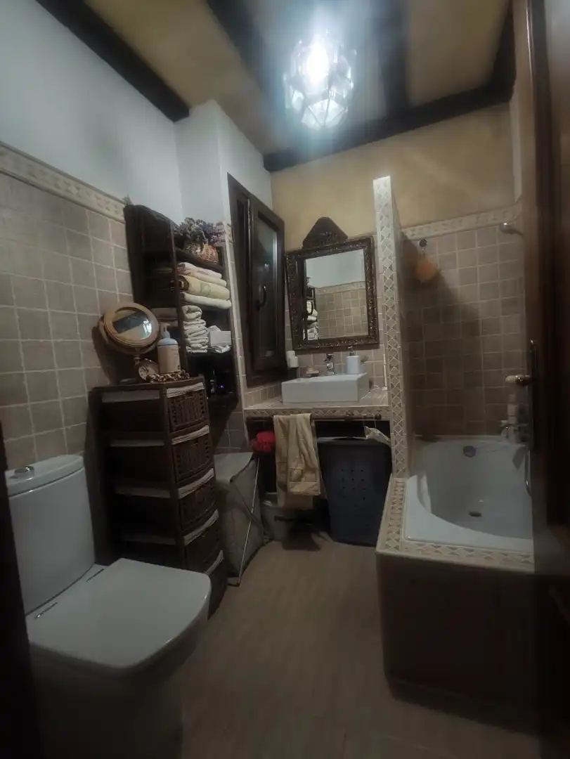 Baño de Piso en venta en Fuensalida con Aire acondicionado, Calefacción y Terraza