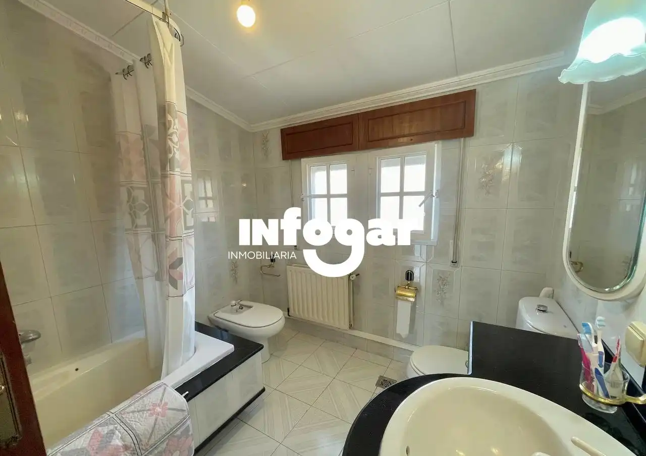 Bathroom of Houses for sale in O Rosal    with Heating, Private garden and Terrace