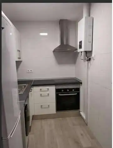 Cocina de Piso para compartir en Sevilla con Amueblado