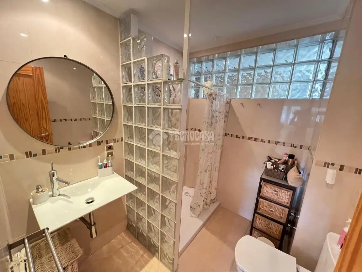 Baño de Piso en venta en Dos Hermanas