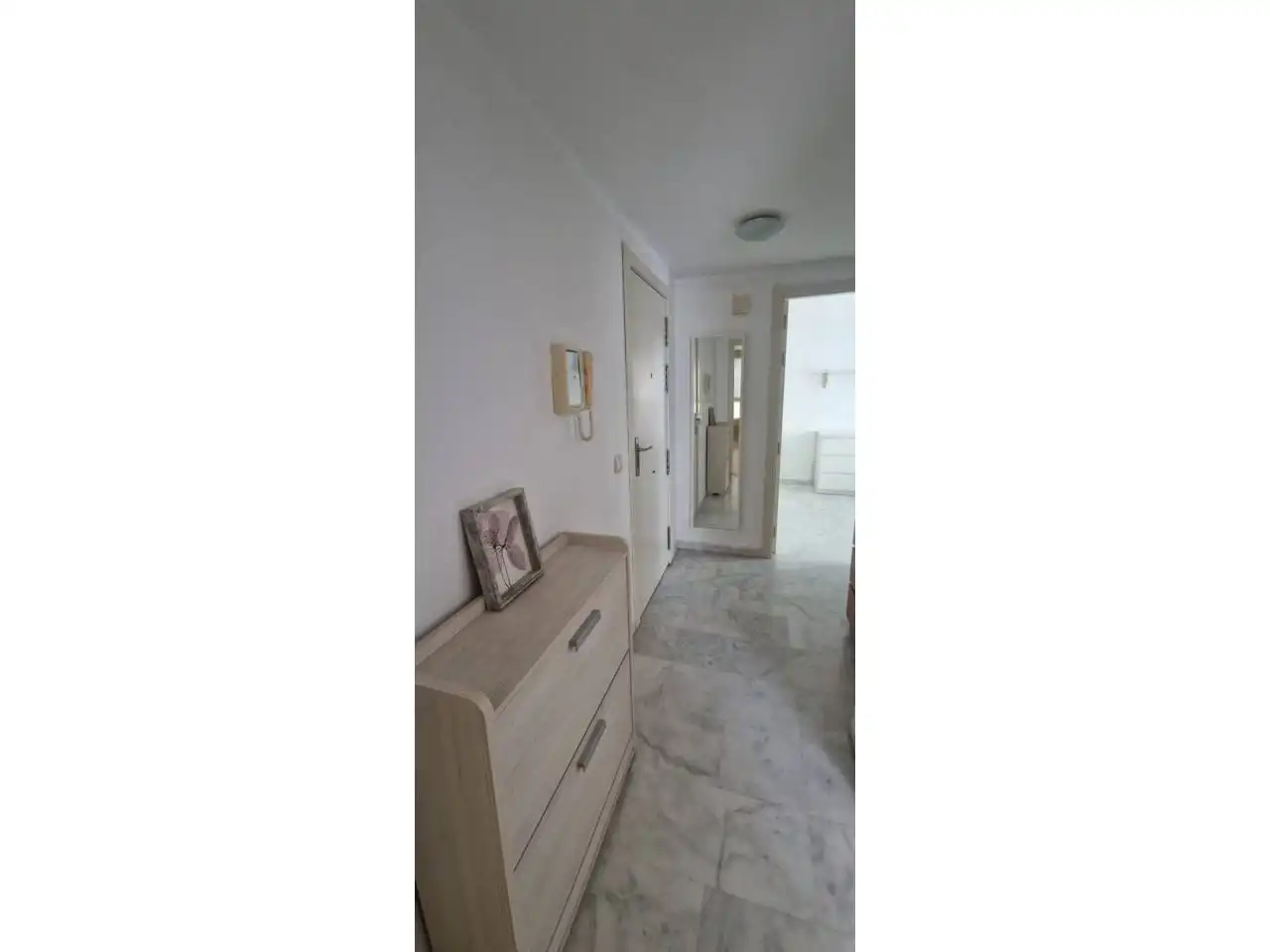 Apartamento con piscina en venta en Puerto Marina, imagen 24