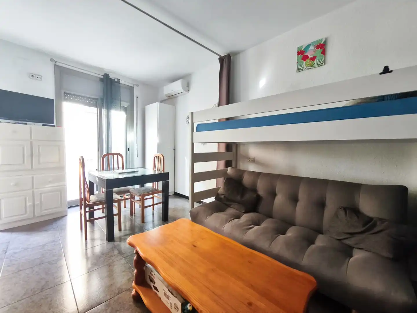 Sala de estar de Apartamento en venta en Lloret de Mar con Calefacción, Trastero y Balcón