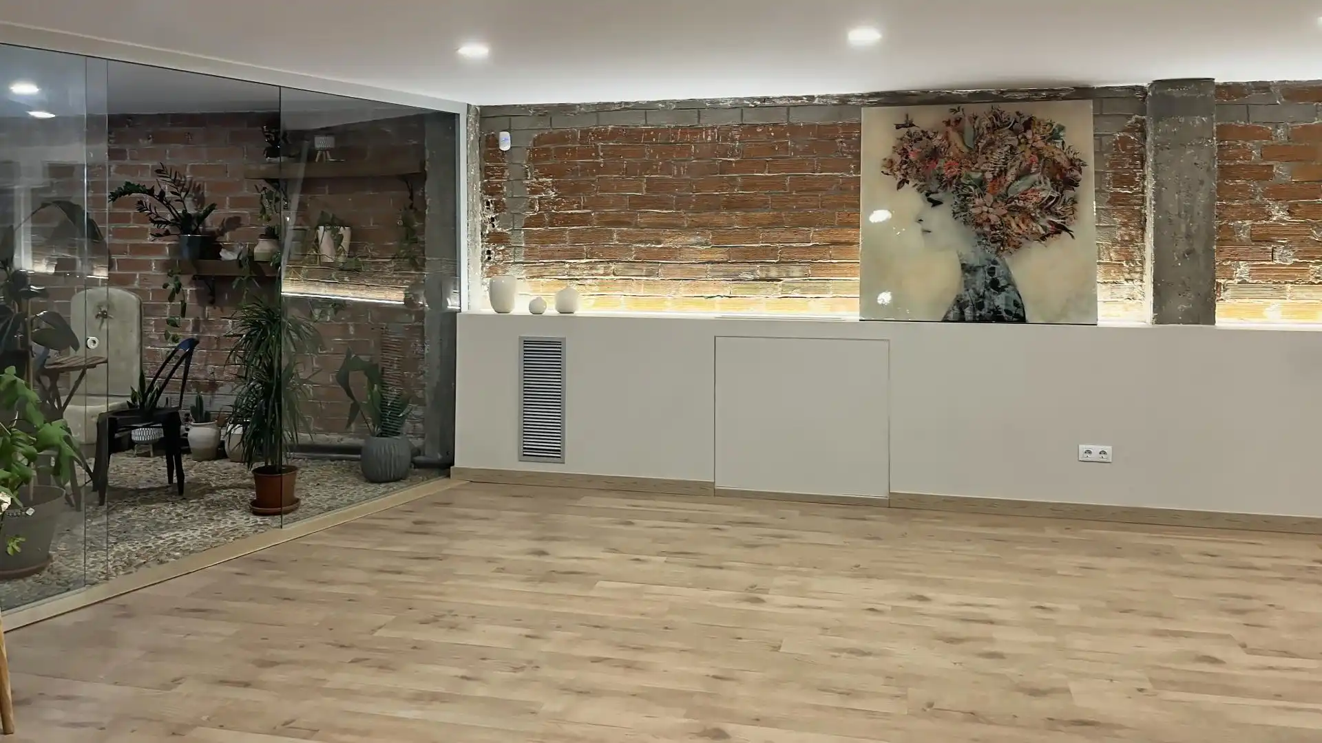 Commercial properties for sale in Centre
