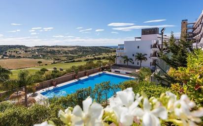 Piscina de Apartament en venda en Estepona amb Aire condicionat, Terrassa i Piscina