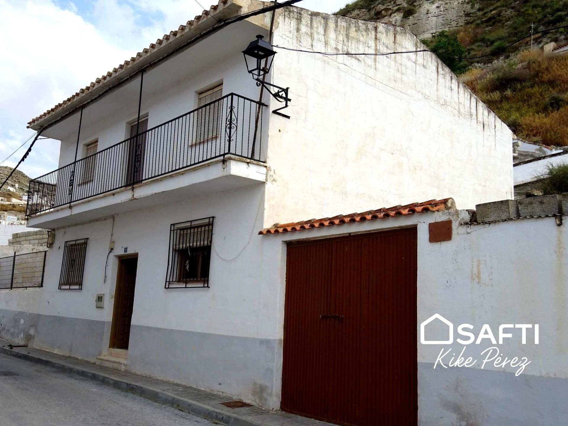 Exterior view of House or chalet for sale in Galera  with Balcony