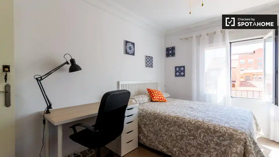 Room in Puerta del Ángel