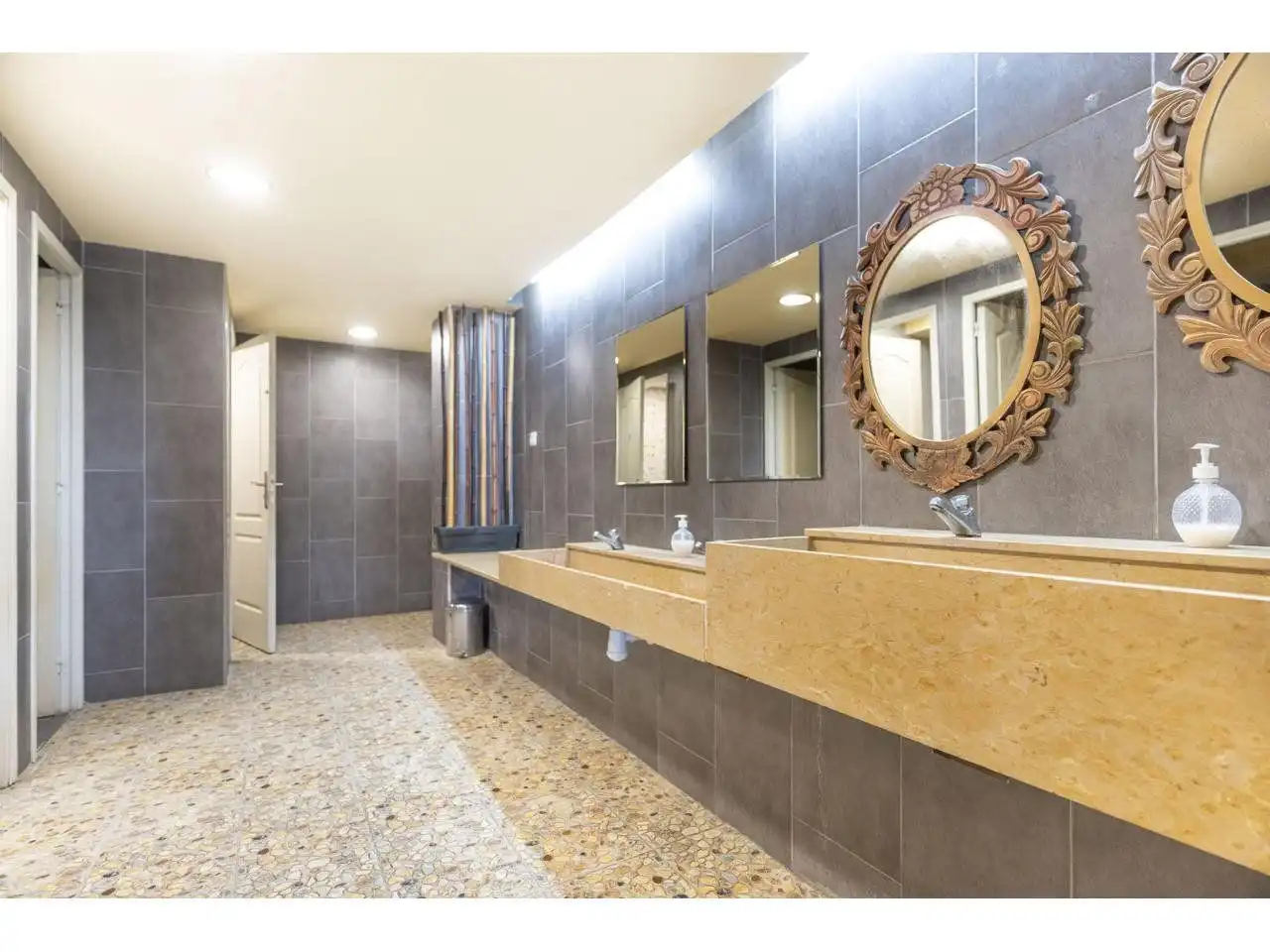 Edificio en venta en Juan Pablo Ii, Zona Avenida del Mar