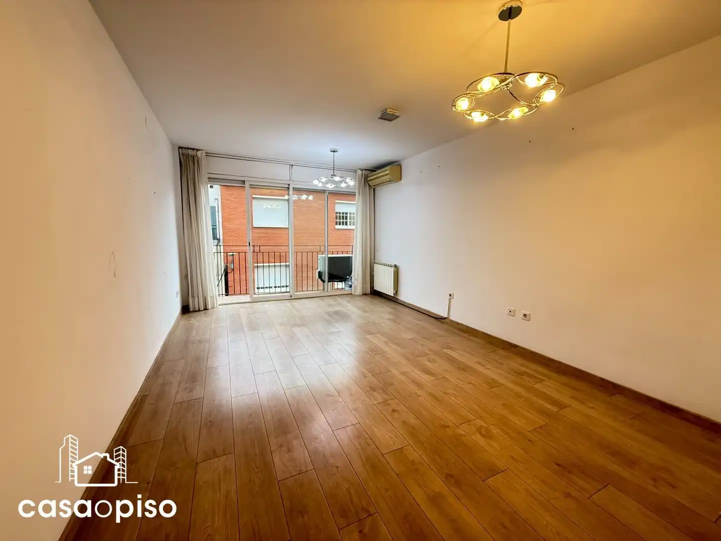Duplex with lift for sale in sentmenat