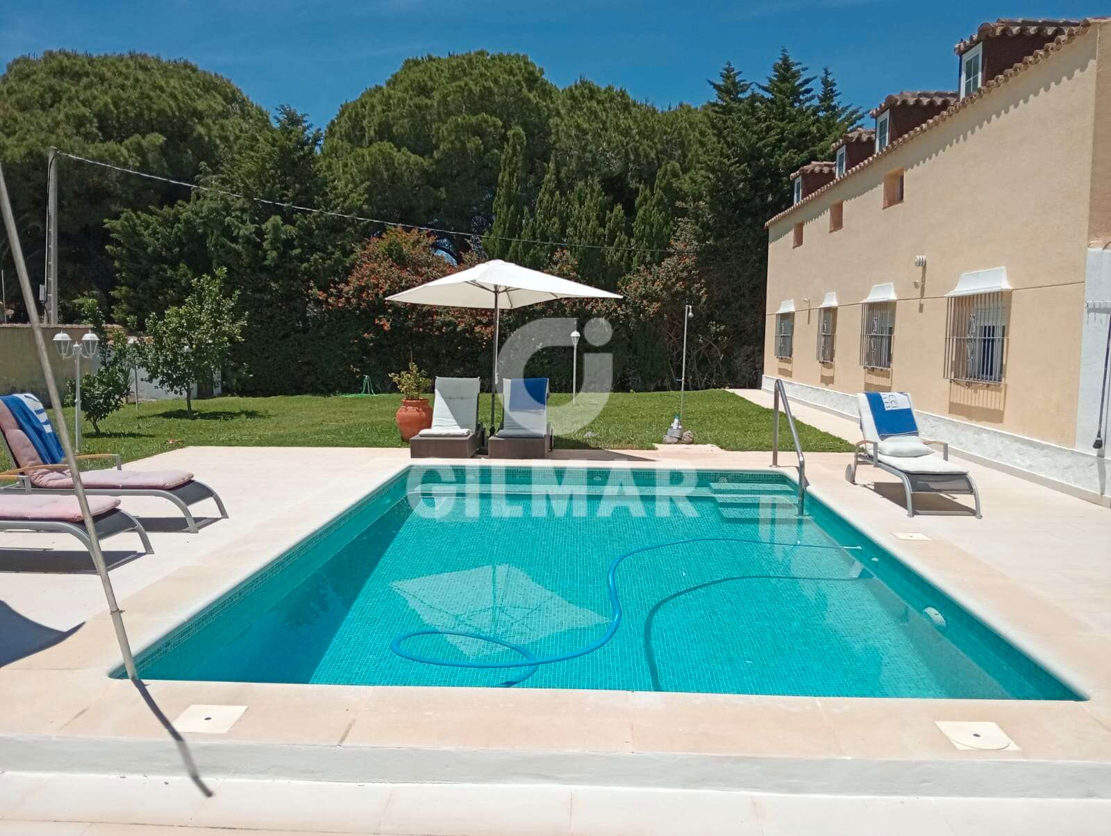 Piscina de Casa o xalet en venda en Chiclana de la Frontera amb Jardí privat i Piscina