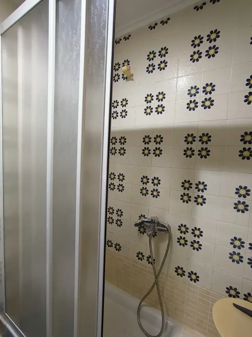 Bany de Pis de lloguer en Gandia amb Aire condicionat, Calefacció i Terrassa