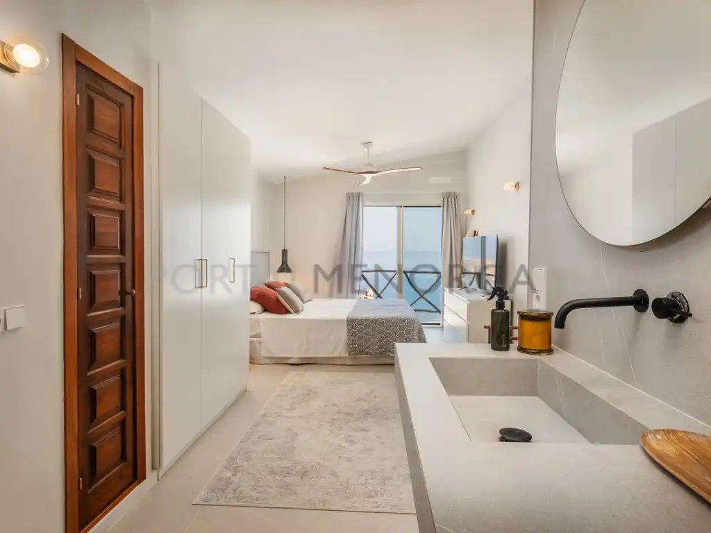 Dormitori de Casa o xalet en venda en Ciutadella de Menorca amb Piscina