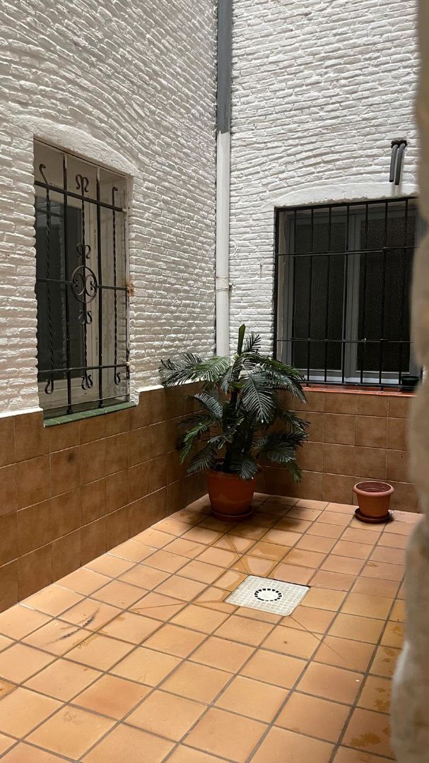 Flat for sale in  Madrid Capital  with Air Conditioner, Heating and Furnished