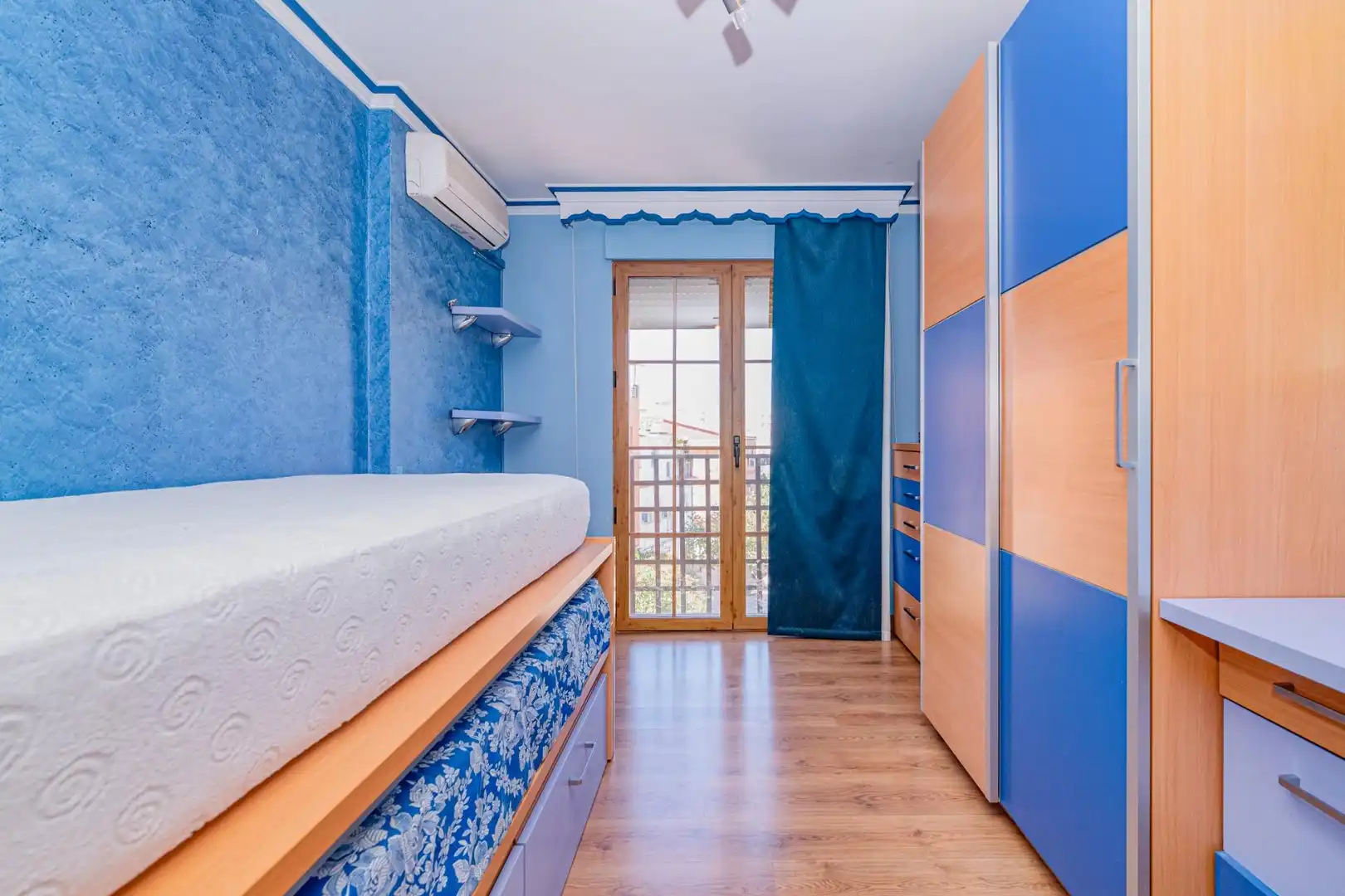 Bedroom of Detached homes for sale in Granada  with Air Conditioner, Terrace and Furnished