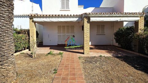 Foto 2 de Casa adosada en venta en Pueblo Andaluz, Caño Guerrero, Almonte
