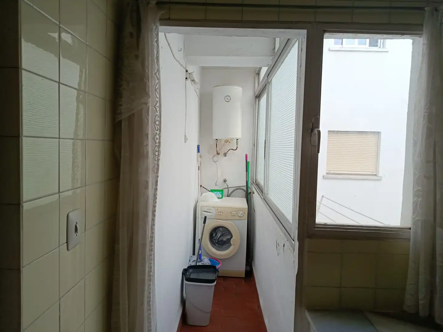 Baño de Piso en venta en Valencia con Aire acondicionado, Amueblado y Balcón